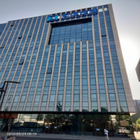 宏遠(yuǎn)物業(yè)附著式廣告設(shè)施安全檢測鑒定