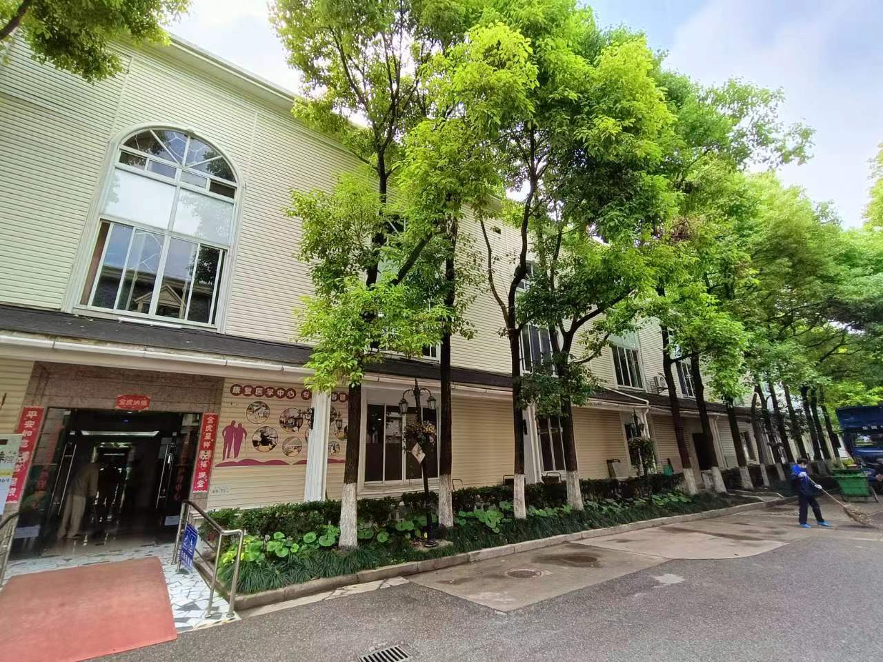 上海祥福頤養(yǎng)院房屋裂縫檢測(cè) (2) 上海祥福頤養(yǎng)院房屋裂縫檢測(cè) (2)